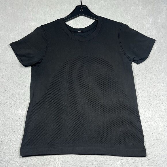 lululemon athletica Tops - Lululemon Breeze Shirt Womens 6 Black Short Sleeve Tee Shirt Gym Yoga Athleisure